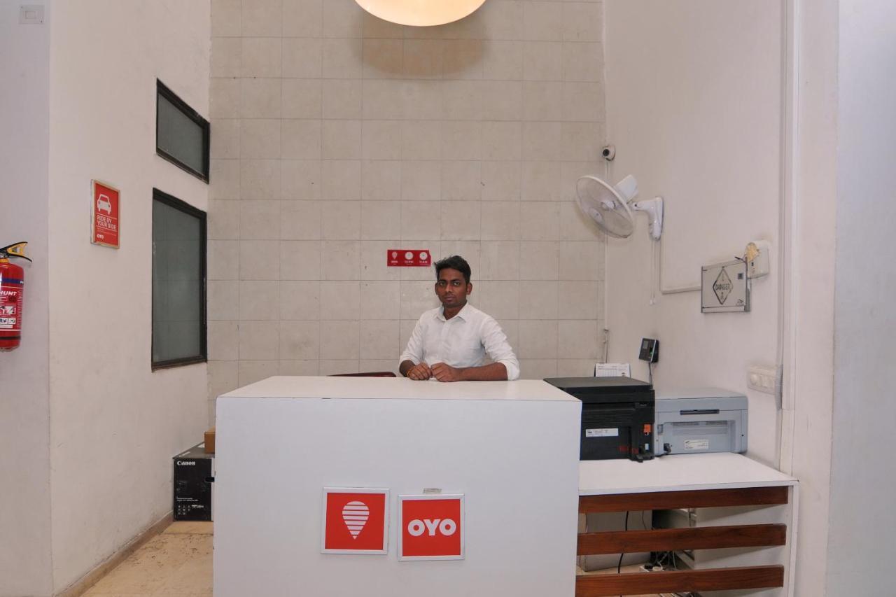 אפרטהוטל ניו דלהי Oyo Flagship 591 Safdarjung Enclave מראה חיצוני תמונה